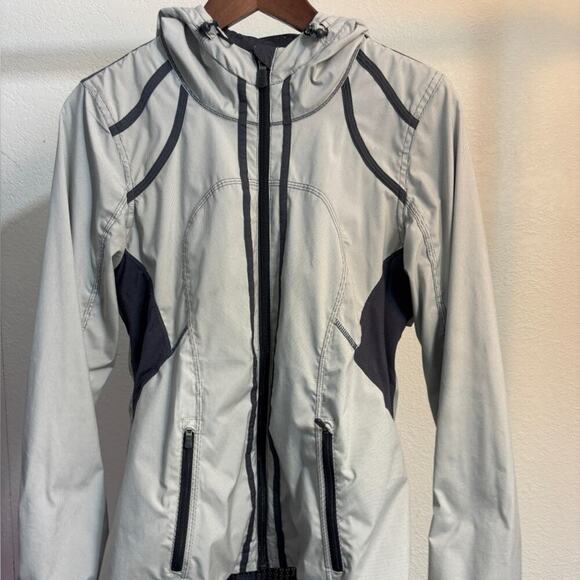 Lululemon Downtime Fitted Jacket Size 6 Black and White - Picture 1 of 10